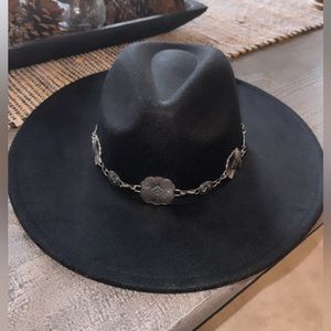 Southwestern belted band black cowgirl felt hat
